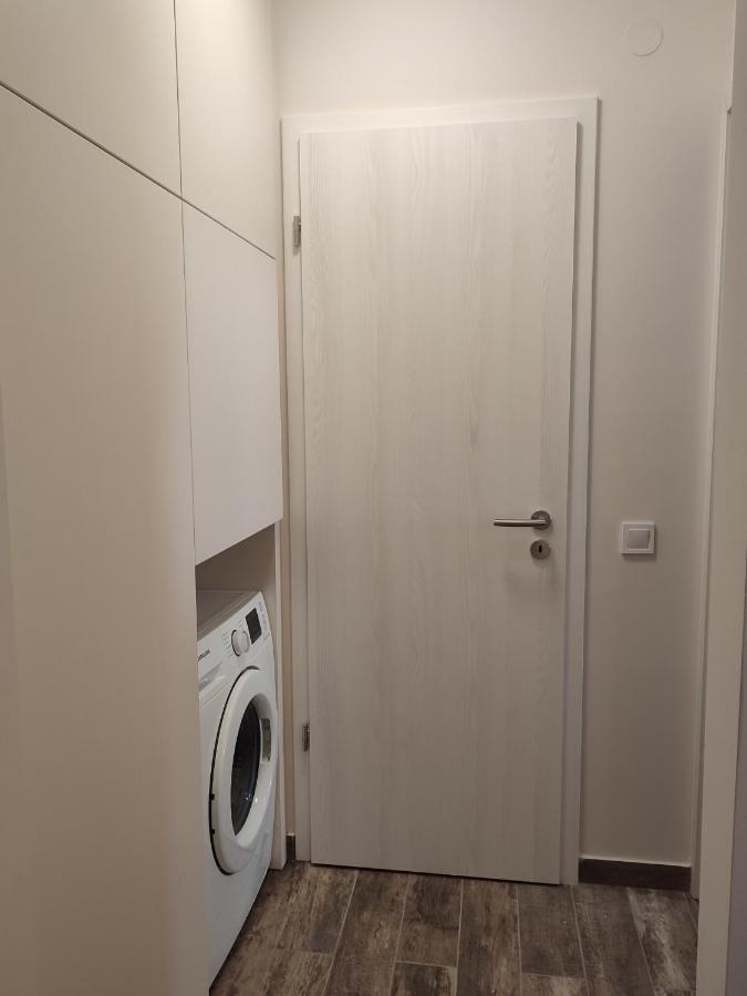 Voeroesko Apartmanhaz Balatonalmádi Exteriör bild