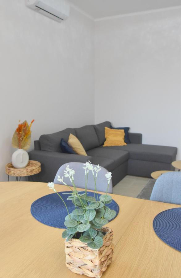 Voeroesko Apartmanhaz Balatonalmádi Exteriör bild